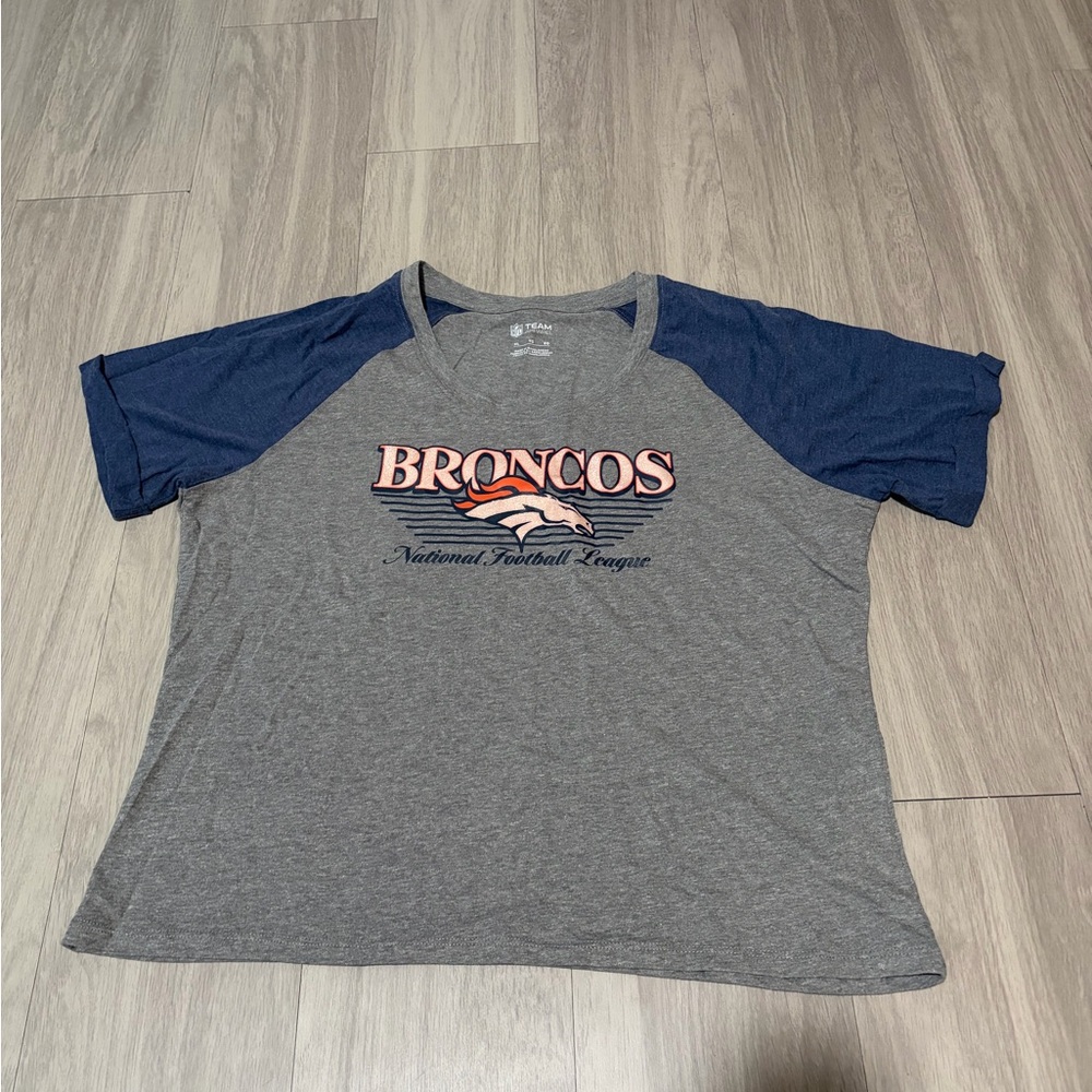 NFL Broncos Gray and Navy Short Sleeve Tee